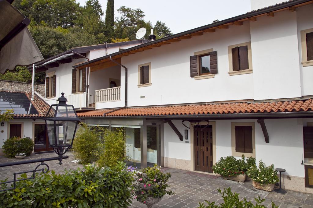 Albergo Grobberio سان مارتينو بون ألبرغو المظهر الخارجي الصورة