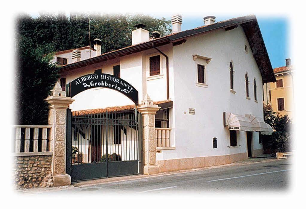 Albergo Grobberio سان مارتينو بون ألبرغو المظهر الخارجي الصورة